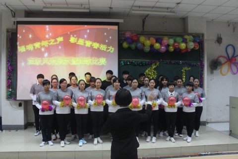 说明: C:\Users\Administrator\Desktop\班歌比赛\班歌照片\aa6291b17f19a3fc09b706996a694d3f.jpg