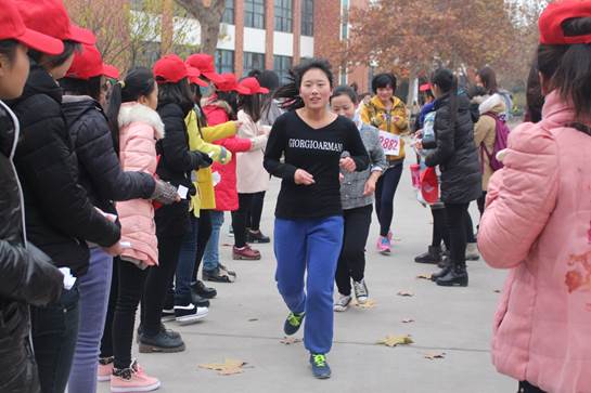 说明: C:\Users\Administrator\Desktop\越野赛\越野赛照片\045.JPG